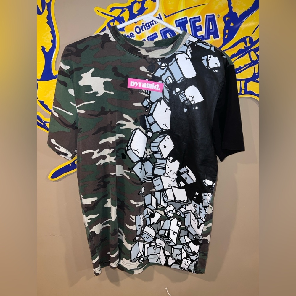 Black Pyramid Camo and Graphic Tee